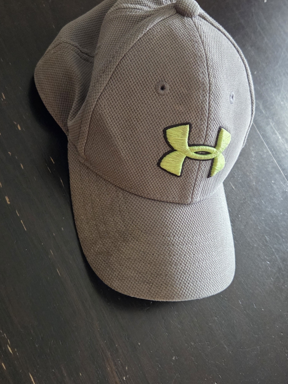 Under Armour Gray Hat with Neon Green Logo - Picture 2 of 4
